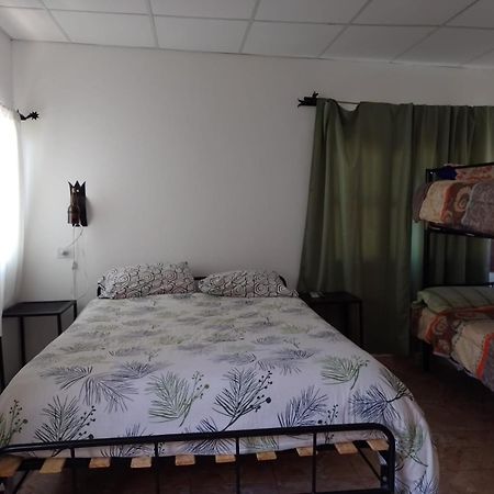 Hostal Los Faroles Chicoana Екстер'єр фото