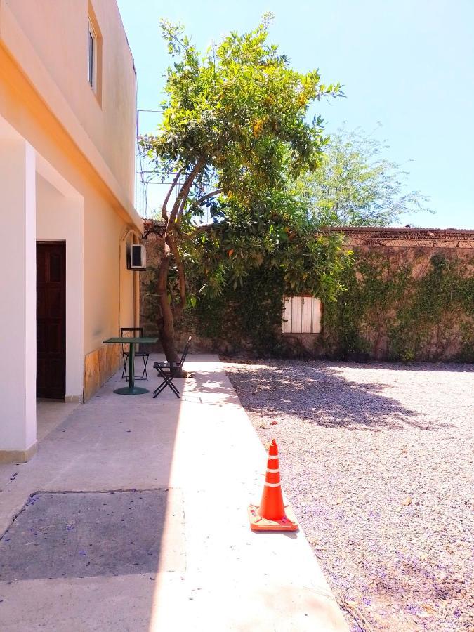 Hostal Los Faroles Chicoana Екстер'єр фото