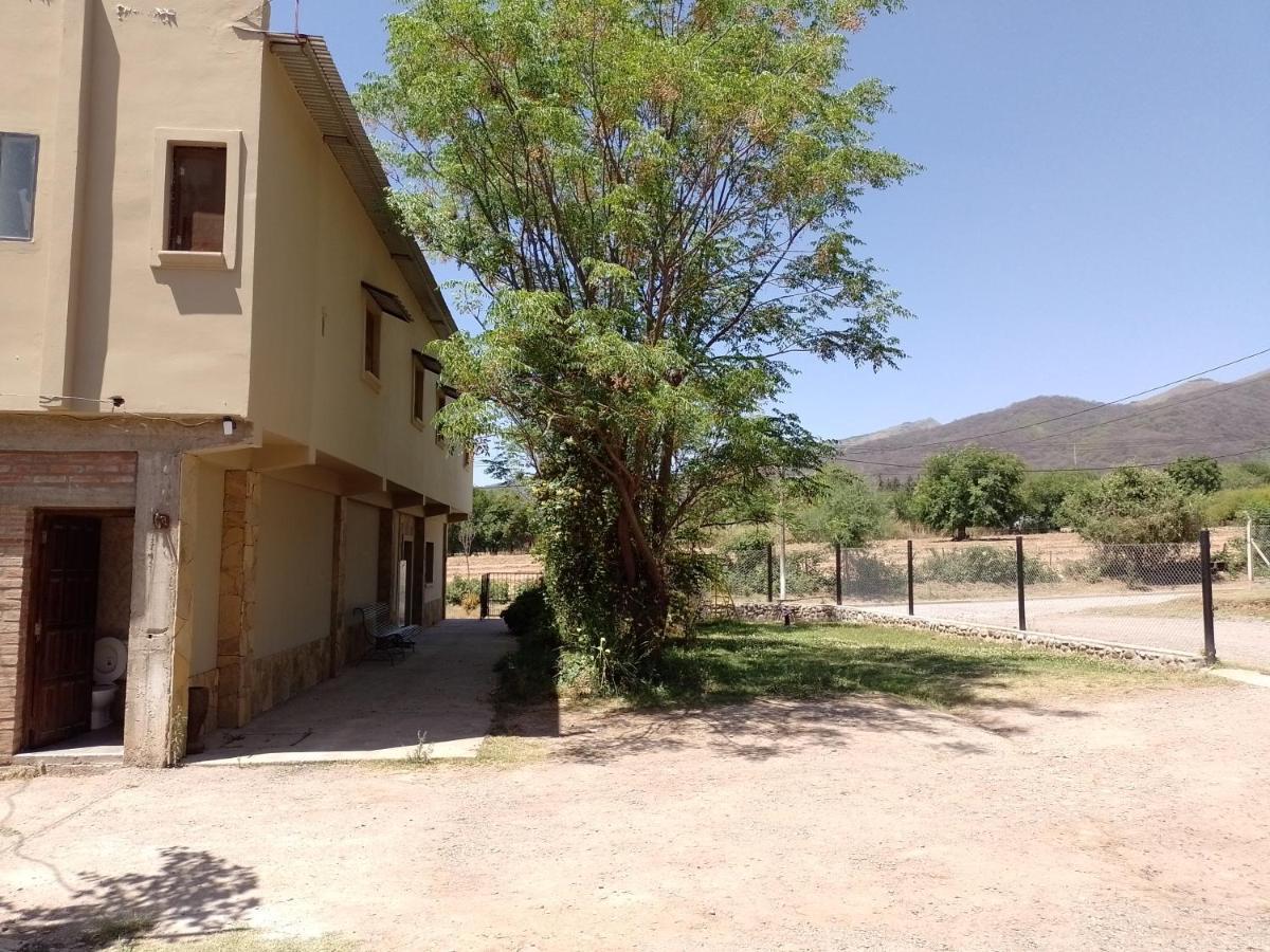 Hostal Los Faroles Chicoana Екстер'єр фото