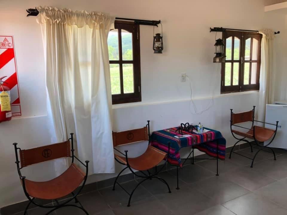 Hostal Los Faroles Chicoana Екстер'єр фото